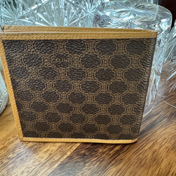 Celine Bi-Fold Wallet - Picture 5 of 6